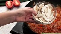 How to Make Spaghetti Sauce from Fresh Tomatoes How to Make Spaghetti Sauce from Fresh Tomatoes