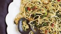 Kamut Spaghetti with Clams, Chicory and Parsley Kamut Spaghetti with Clams, Chicory and Parsley