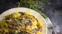 Spaghetti Squash with Roasted Mushrooms and Leeks Spaghetti Squash with Roasted Mushrooms and Leeks