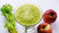 Gluten-free & Dairy-Free Cucumber, Celery & Mango Detox Juice Gluten-free & Dairy-Free Cucumber, Celery & Mango Detox Juice