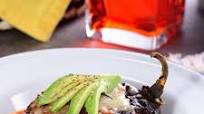 Chile Ancho Relleno de Frijol con Queso Chile Ancho Relleno de Frijol con Queso