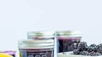 Blackberry Syrup {Canning Blackberry Syrup} Blackberry Syrup {Canning Blackberry Syrup}