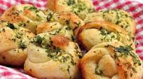 Italian Garlic Knots Italian Garlic Knots