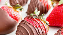 How to Make Chocolate Dipped Strawberries Recipe (Vegan, Paleo, 2 Ingredient, Gluten Free, Dairy-Free) How to Make Chocolate Dipped Strawberries Recipe (Vegan, Paleo, 2 Ingredient, Gluten Free, Dairy-Free)