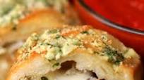Chicken Parmesan-Stuffed Garlic Bread Recipe by Tasty Chicken Parmesan-Stuffed Garlic Bread Recipe by Tasty