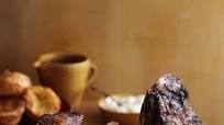 Roast T-bone joint with hot horseradish sauce, red wine gravy and proper Yorkshires Roast T-bone joint with hot horseradish sauce, red wine gravy and proper Yorkshires