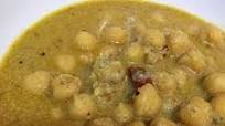 Kadala Curry With Roasted Coconut (Easy Kerala Chickpea Curry) Kadala Curry With Roasted Coconut (Easy Kerala Chickpea Curry)