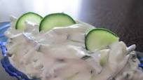 Tzatziki (Caciki) salata Tzatziki (Caciki) salata
