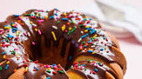 Recipe: One-Bowl Bundt Cake with Chocolate Drizzle Recipe: One-Bowl Bundt Cake with Chocolate Drizzle
