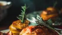 Pork tenderloin in puff pastry with caramelized apples, onions and fresh sage - a fancy dinner recipe Pork tenderloin in puff pastry with caramelized apples, onions and fresh sage - a fancy dinner recipe