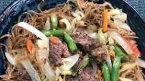 Pancit Bihon with Beef and Vegetables Pancit Bihon with Beef and Vegetables