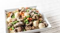 Chicken Liver, Gizzard and Quail Eggs with Green Peas Chicken Liver, Gizzard and Quail Eggs with Green Peas