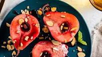 Poached Pears with Pomegranate Sauce Poached Pears with Pomegranate Sauce