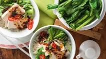 Steamed tofu and Asian greens with sticky honey soy sauce Steamed tofu and Asian greens with sticky honey soy sauce