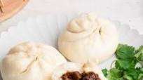 Steamed BBQ Pork Buns (Char Siu Bao) Steamed BBQ Pork Buns (Char Siu Bao)
