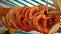 Laugenbrezel (Lye Pretzels) Laugenbrezel (Lye Pretzels)