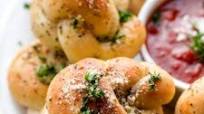 Homemade Garlic Knots