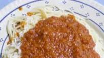 Makaronia me Kima (Greek Spaghetti with Meat Sauce) Makaronia me Kima (Greek Spaghetti with Meat Sauce)
