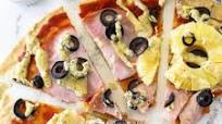 Gluten-Free + Dairy-Free Hawaiian Pizza Gluten-Free + Dairy-Free Hawaiian Pizza