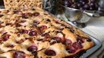 Roasted Grape, Onion and Rosemary Focaccia Roasted Grape, Onion and Rosemary Focaccia