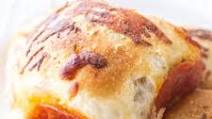 Cheesy Pepperoni Pizza Bites Cheesy Pepperoni Pizza Bites