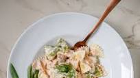 Farfalle with salmon and cream Farfalle with salmon and cream