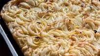 Focaccia con cipolle: la Ricetta semplice, economica, squisita! Focaccia con cipolle: la Ricetta semplice, economica, squisita!
