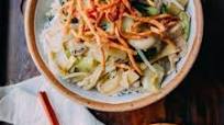 American Chicken Chow Mein with Fried Noodles American Chicken Chow Mein with Fried Noodles