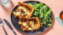 Deep Dish Mushroom and Mozza Pizza with Arugula-Spinach Balsamic Salad Deep Dish Mushroom and Mozza Pizza with Arugula-Spinach Balsamic Salad