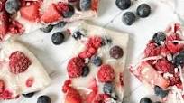 Frozen Yogurt Bark with Fruit Frozen Yogurt Bark with Fruit