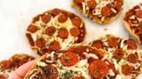 English muffin pizzas English muffin pizzas