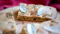 Focaccia mit Lievito Madre Focaccia mit Lievito Madre