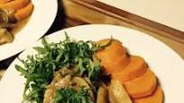Beer Braised Pork Chops with Apples and Onions Beer Braised Pork Chops with Apples and Onions
