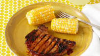 Clásicas chuletas de cerdo con salsa BBQ Clásicas chuletas de cerdo con salsa BBQ