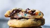 Frosting Filled Chocolate Chip Cookies Frosting Filled Chocolate Chip Cookies