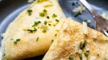 Breakfast Crêpes with Eggs and Cheddar Breakfast Crêpes with Eggs and Cheddar
