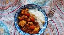 Tofu Chana Masala (tofu and chickpeas spicy stew) Tofu Chana Masala (tofu and chickpeas spicy stew)
