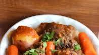 Guiso de Cola (Colombian-Style Oxtail Stew) Guiso de Cola (Colombian-Style Oxtail Stew)