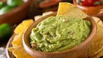 What to Eat with Guacamole: 13 Perfect Pairings What to Eat with Guacamole: 13 Perfect Pairings