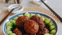Lion's Head Meatballs Lion's Head Meatballs
