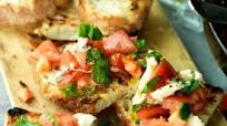 Bruschetta alla caprese Bruschetta alla caprese