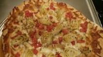 Roasted Garlic Chicken Artichoke Pizza Roasted Garlic Chicken Artichoke Pizza