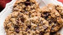 Dark Chocolate Chunk Oatmeal Cookies Dark Chocolate Chunk Oatmeal Cookies