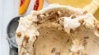 Boozy Homemade Peach Ice Cream with Bourbon and Streusel Swirl Boozy Homemade Peach Ice Cream with Bourbon and Streusel Swirl