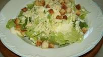 Salada Caesar (ou César) Fácil Salada Caesar (ou César) Fácil