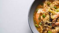 Korean-Style Noodle Soup with Shrimp Korean-Style Noodle Soup with Shrimp