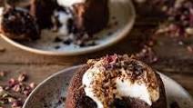 Vanilla Porter Molten Chocolate Cakes with Mascarpone Whipped Cream Vanilla Porter Molten Chocolate Cakes with Mascarpone Whipped Cream