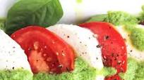 Pesto Caprese Salad Pesto Caprese Salad