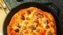 Easy Skillet Pizza Easy Skillet Pizza