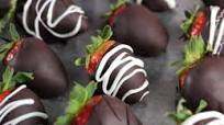 Easy Dark Chocolate Covered Strawberries Easy Dark Chocolate Covered Strawberries